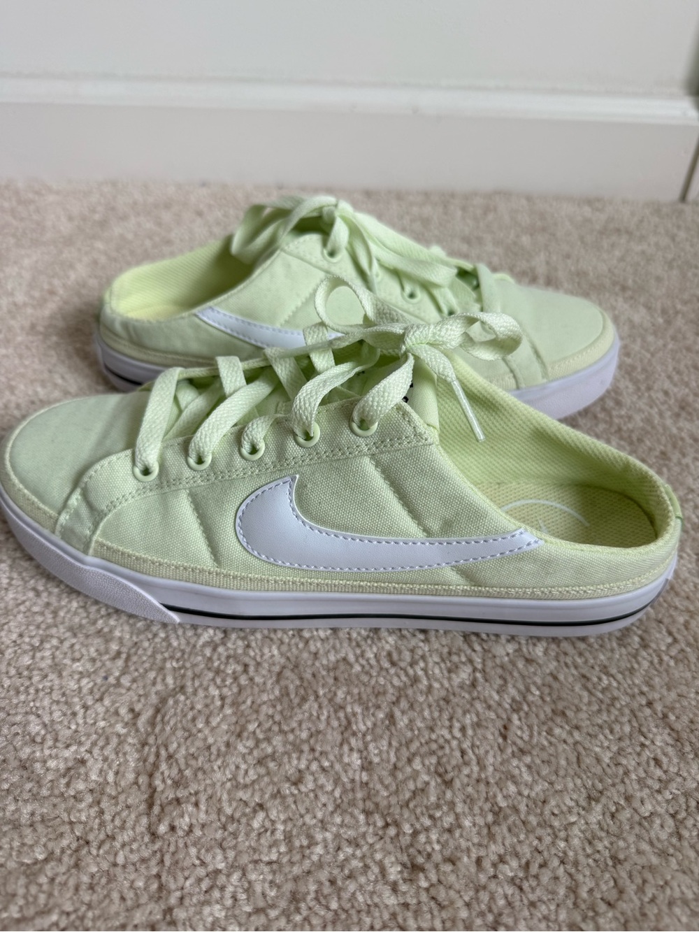 NWOB Nike Women’s Court Legacy Mules in Lime Ice- Low-Top Sneakers - Picture 5 of 10